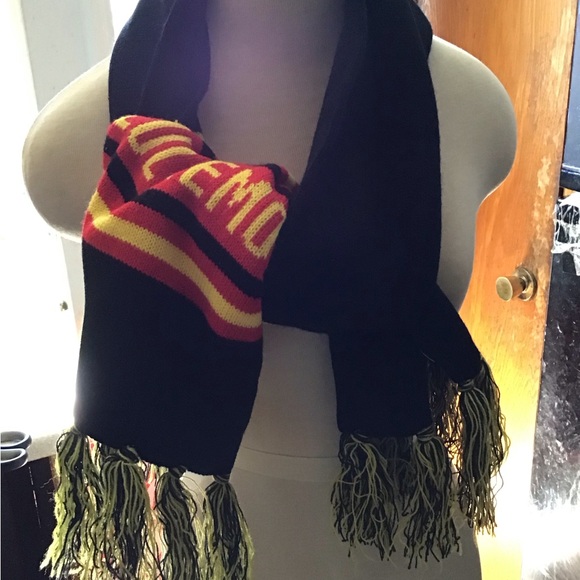 Lululemon Athletica acrylic scarf, wrap, 52 inches long, new, fall winter. - Picture 4 of 6